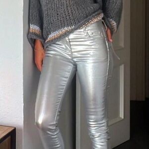 Fun, silver, faux leather leggings with pockets